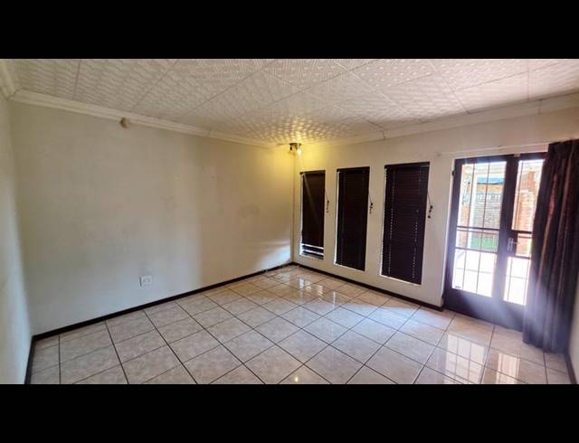 3 BEDROOM HOUSE FOR SALE IN CHANTELLE